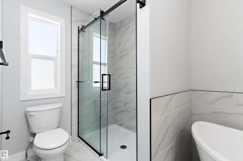 76 Maple Crescent, Gibbons, AB - Indoor Photo Showing Bathroom