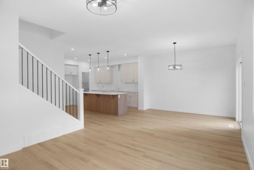 1924 210 Street, Edmonton, AB - Indoor Photo Showing Kitchen