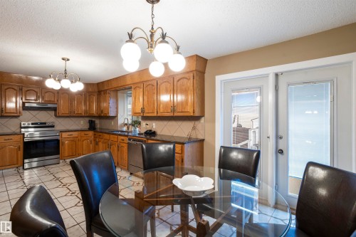 9831 158 Avenue, Edmonton, AB - Indoor Photo Showing Dining Room