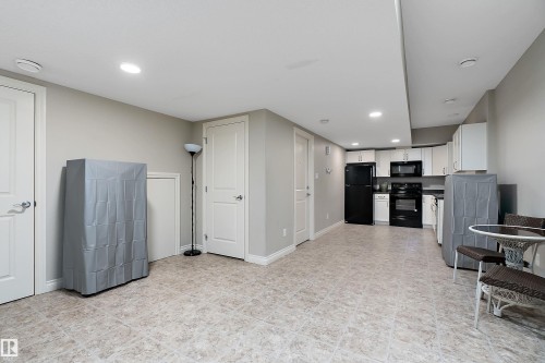 8707 221 Street, Edmonton, AB - Indoor Photo Showing Other Room