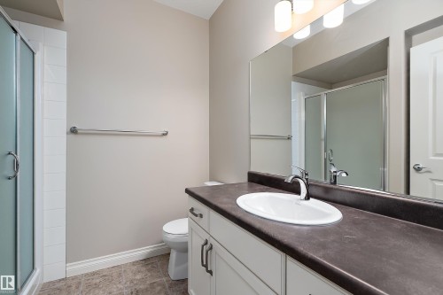 8707 221 Street, Edmonton, AB - Indoor Photo Showing Bathroom