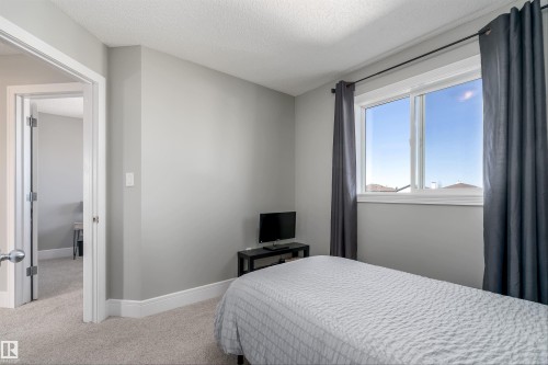 85 Sunrose Lane, Leduc, AB - Indoor Photo Showing Bedroom