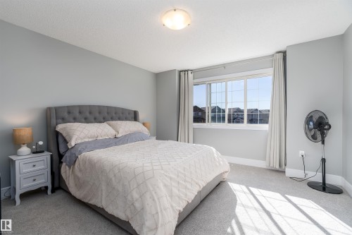 85 Sunrose Lane, Leduc, AB - Indoor Photo Showing Bedroom