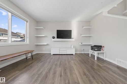 1234 Daniels Crescent, Edmonton, AB - Indoor
