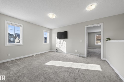 1234 Daniels Crescent, Edmonton, AB - Indoor Photo Showing Other Room