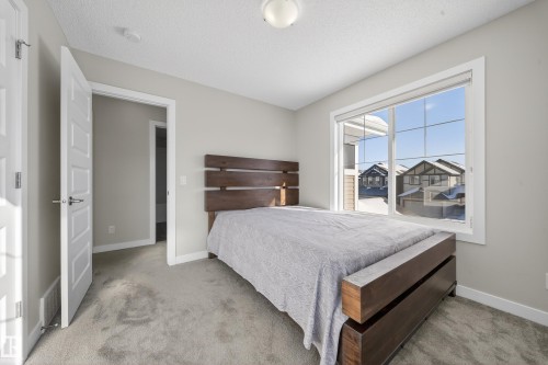 1234 Daniels Crescent, Edmonton, AB - Indoor Photo Showing Bedroom
