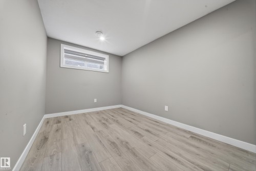 1234 Daniels Crescent, Edmonton, AB - Indoor Photo Showing Other Room