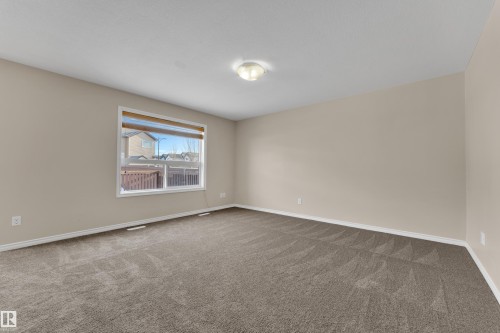 1739 61 Street, Edmonton, AB - Indoor Photo Showing Other Room