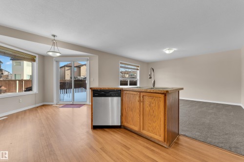 1739 61 Street, Edmonton, AB - Indoor Photo Showing Kitchen