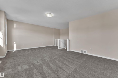 1739 61 Street, Edmonton, AB - Indoor Photo Showing Other Room