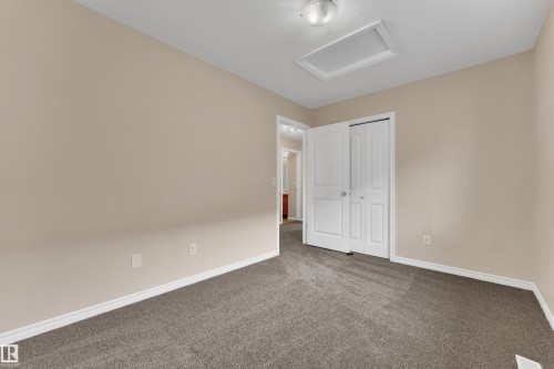 1739 61 Street, Edmonton, AB - Indoor Photo Showing Other Room