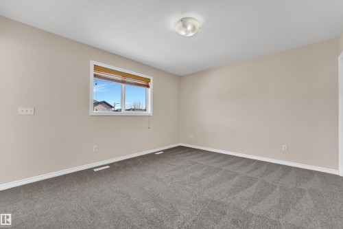1739 61 Street, Edmonton, AB - Indoor Photo Showing Other Room