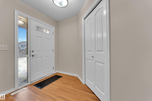 1739 61 Street, Edmonton, AB - Indoor Photo Showing Other Room