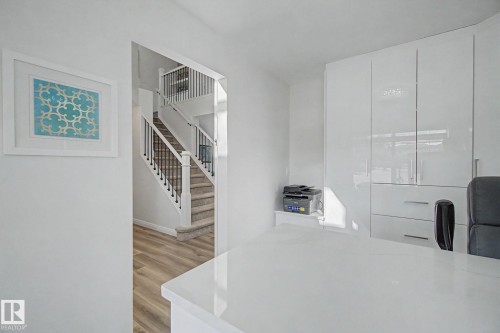 1850 Towne Centre Boulevard, Edmonton, AB - Indoor Photo Showing Other Room