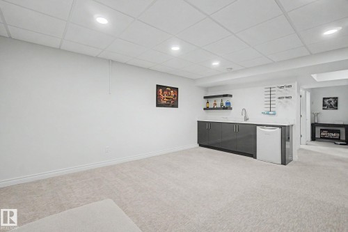 1850 Towne Centre Boulevard, Edmonton, AB - Indoor