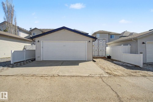 1850 Towne Centre Boulevard, Edmonton, AB - Outdoor With Exterior