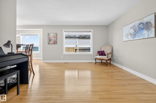 2012 126 Street, Edmonton, AB - Indoor