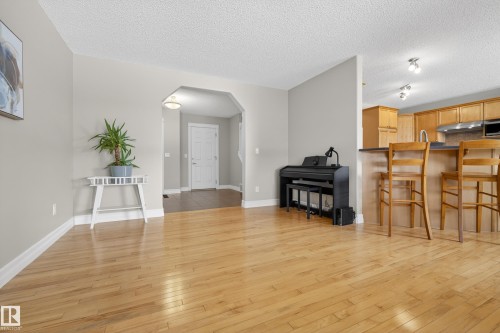 2012 126 Street, Edmonton, AB - Indoor