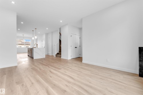 7934 77 Avenue, Edmonton, AB - Indoor With Fireplace