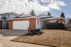 12 KIRKLEES Road Sherwood Park, AB T8A 5G9