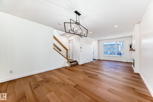 10721 70 Avenue, Edmonton, AB - Indoor Photo Showing Other Room