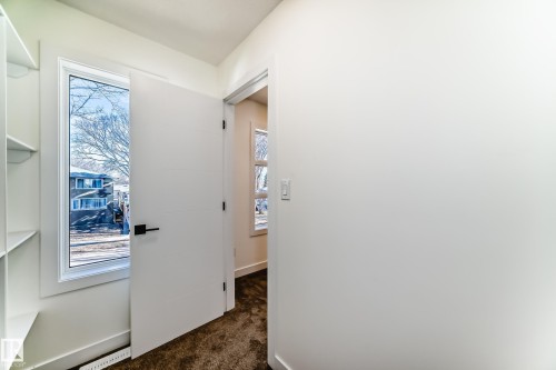 10721 70 Avenue, Edmonton, AB - Indoor Photo Showing Other Room
