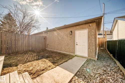 10721 70 Avenue, Edmonton, AB - Outdoor