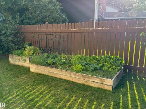 1727 65 Street, Edmonton, AB - Outdoor