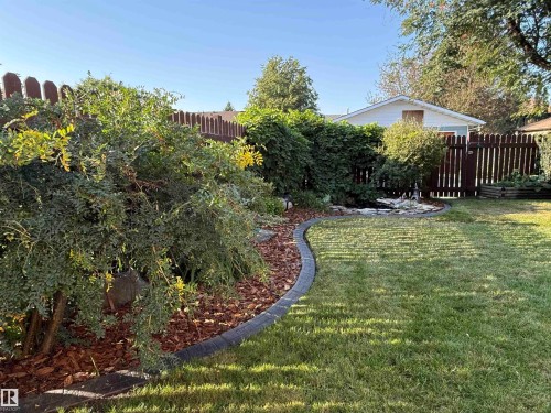 1727 65 Street, Edmonton, AB - Outdoor