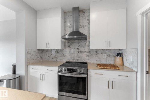 13 Empress Way, Spruce Grove, AB - Indoor Photo Showing Kitchen