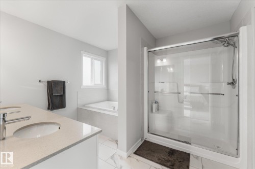 13 Empress Way, Spruce Grove, AB - Indoor Photo Showing Bathroom