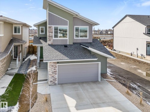 13 Empress Way, Spruce Grove, AB - Outdoor