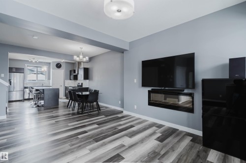 22603 98 Avenue, Edmonton, AB - Indoor Photo Showing Living Room