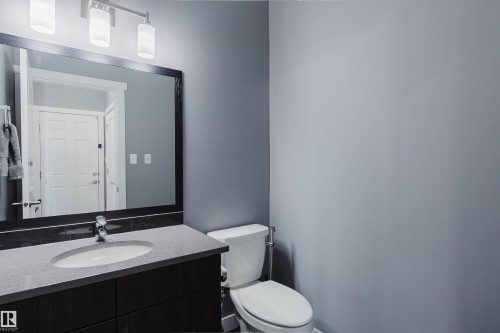 22603 98 Avenue, Edmonton, AB - Indoor Photo Showing Bathroom