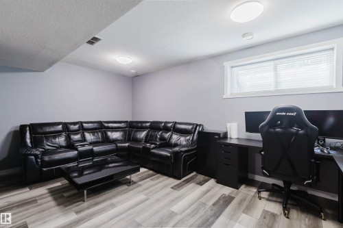 22603 98 Avenue, Edmonton, AB - Indoor