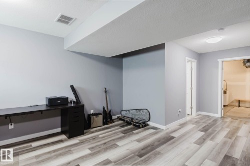 22603 98 Avenue, Edmonton, AB - Indoor