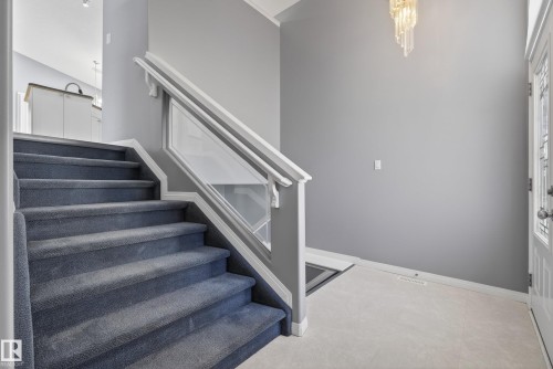 720 87 Street, Edmonton, AB - Indoor Photo Showing Other Room