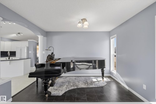 720 87 Street, Edmonton, AB - Indoor