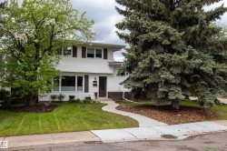 4128 125 Street  Edmonton, AB T6J 2A3