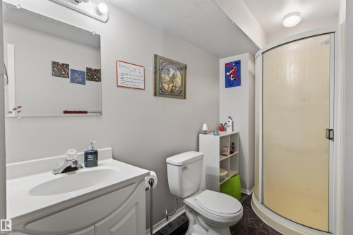 4410 47 Avenue, Cold Lake, AB - Indoor Photo Showing Bathroom