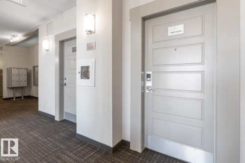 122 320 Ambleside Link Link, Edmonton, AB - Indoor Photo Showing Other Room