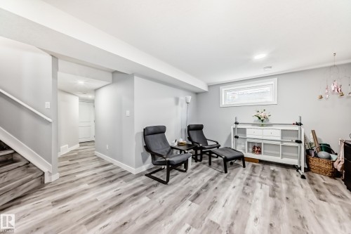 1128 74 Street, Edmonton, AB - Indoor