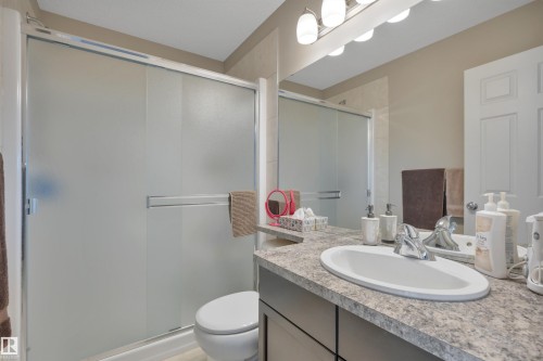 16510 135 Street, Edmonton, AB - Indoor Photo Showing Bathroom