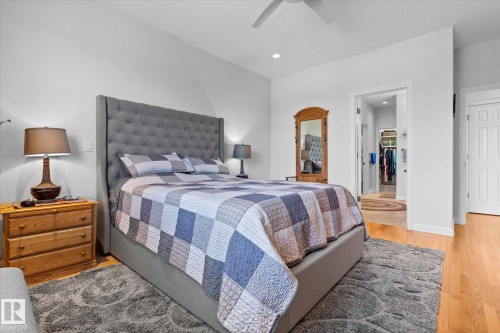 6 50 Oakridge Dr, St. Albert, AB - Indoor Photo Showing Bedroom