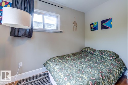 10950 73 Avenue, Edmonton, AB - Indoor Photo Showing Bedroom
