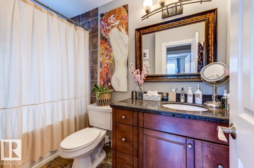 10950 73 Avenue, Edmonton, AB - Indoor Photo Showing Bathroom