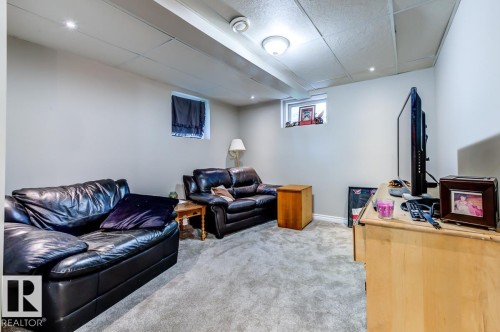 10950 73 Avenue, Edmonton, AB - Indoor