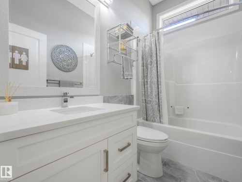 67 Leonard Drive, St. Albert, AB - Indoor Photo Showing Bathroom