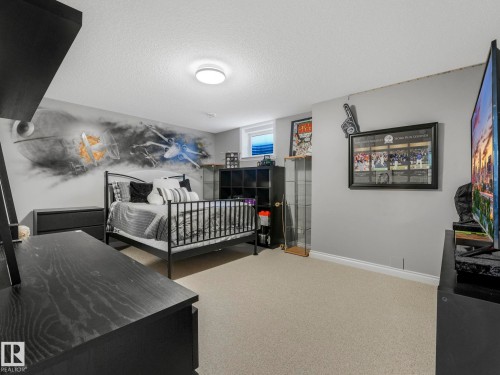 67 Leonard Drive, St. Albert, AB - Indoor Photo Showing Bedroom