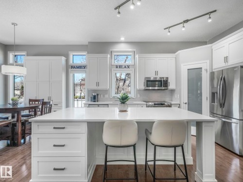 67 Leonard Drive, St. Albert, AB - Indoor Photo Showing Kitchen With Stainless Steel Kitchen With Upgraded Kitchen